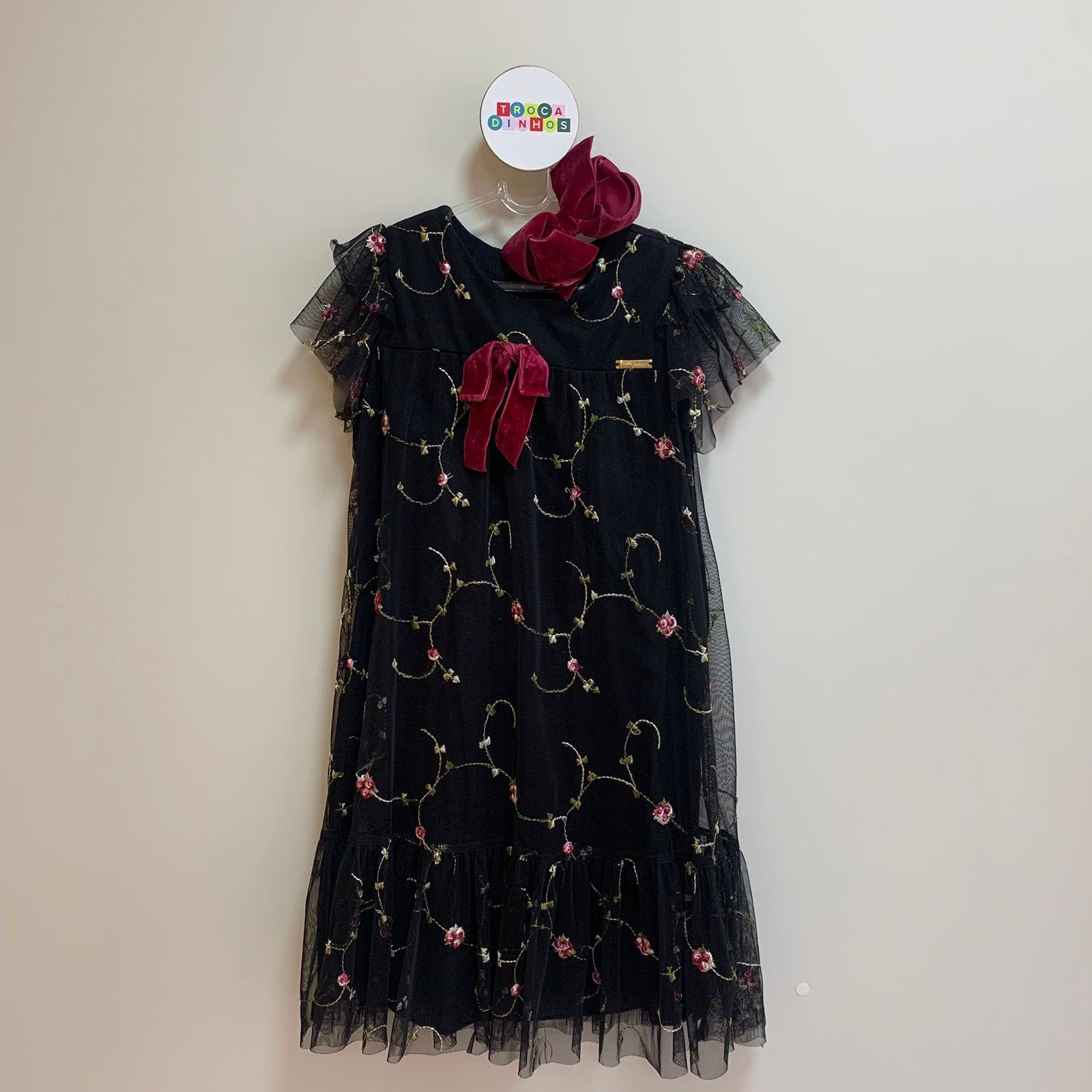 Vestido 100% bonitin de tule bordado