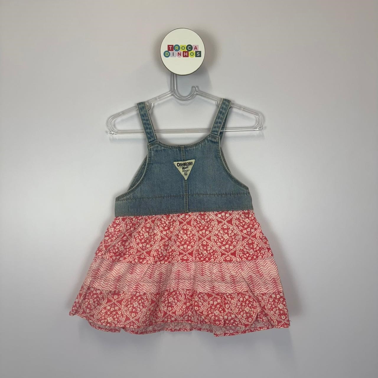 Jardineira Jeans com saia floral Oshkosh