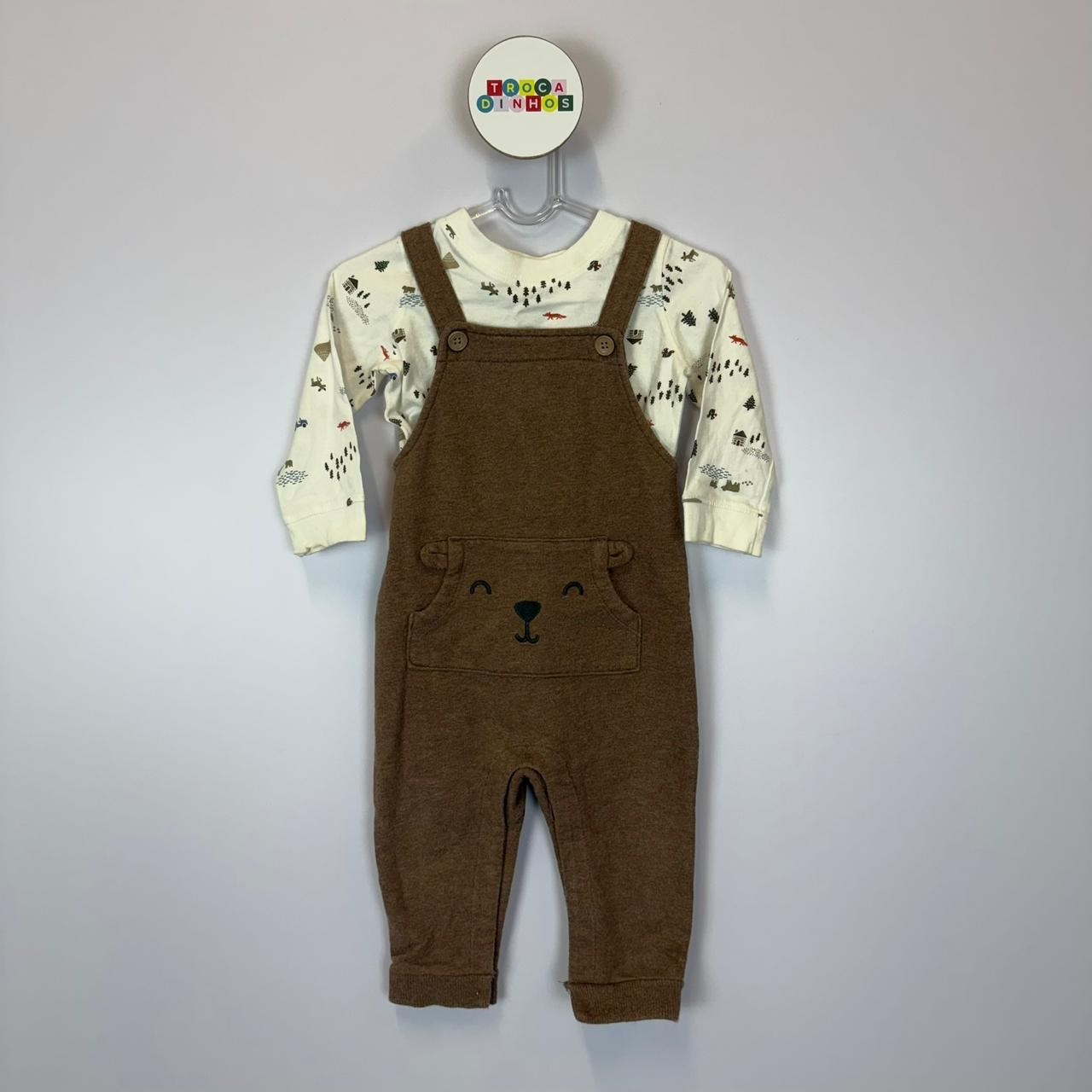 Jardineira marrom + camiseta manga longa Carter's