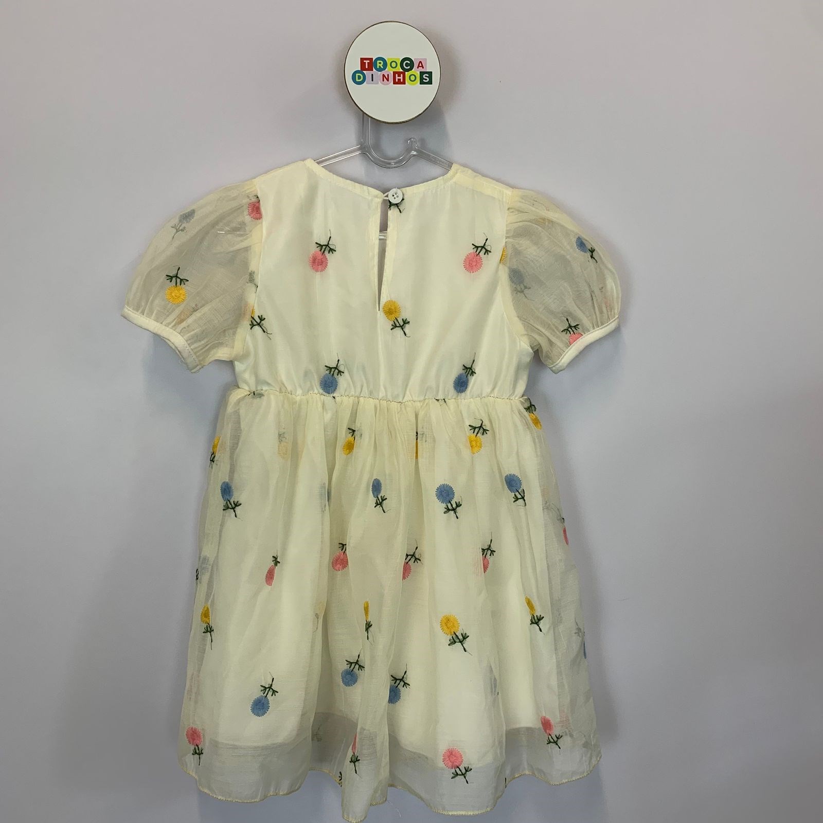 vestido bordado flores