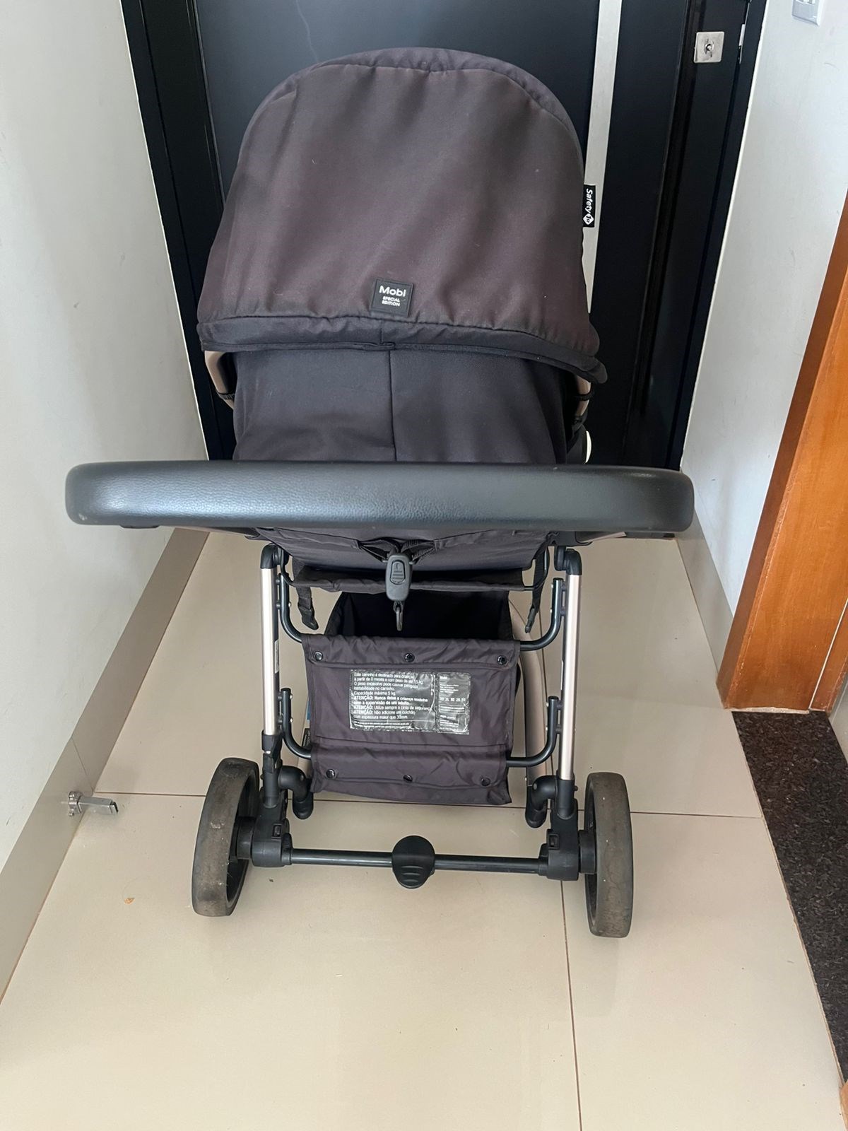 Carrinho de bebê safety