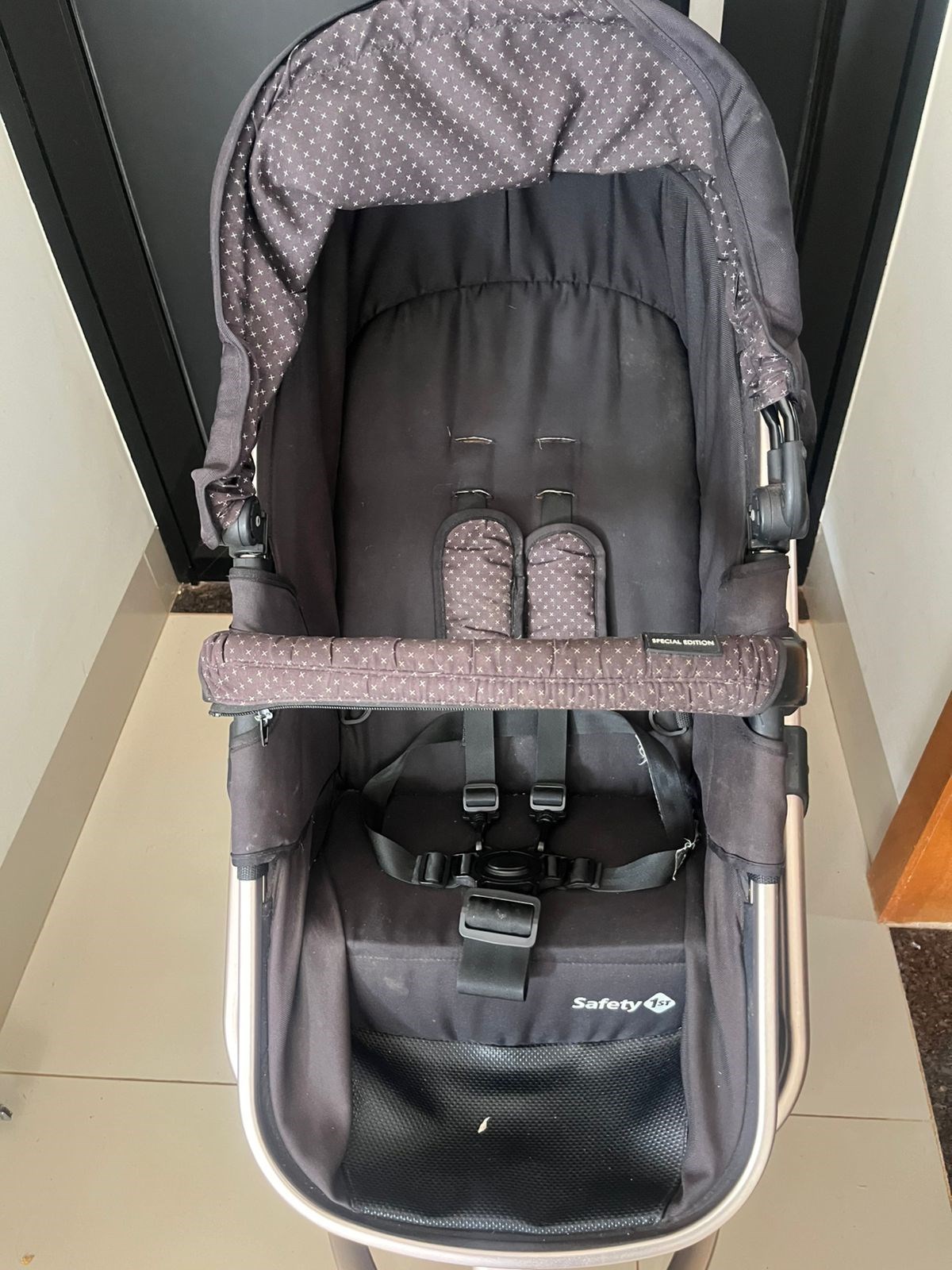 Carrinho de bebê safety