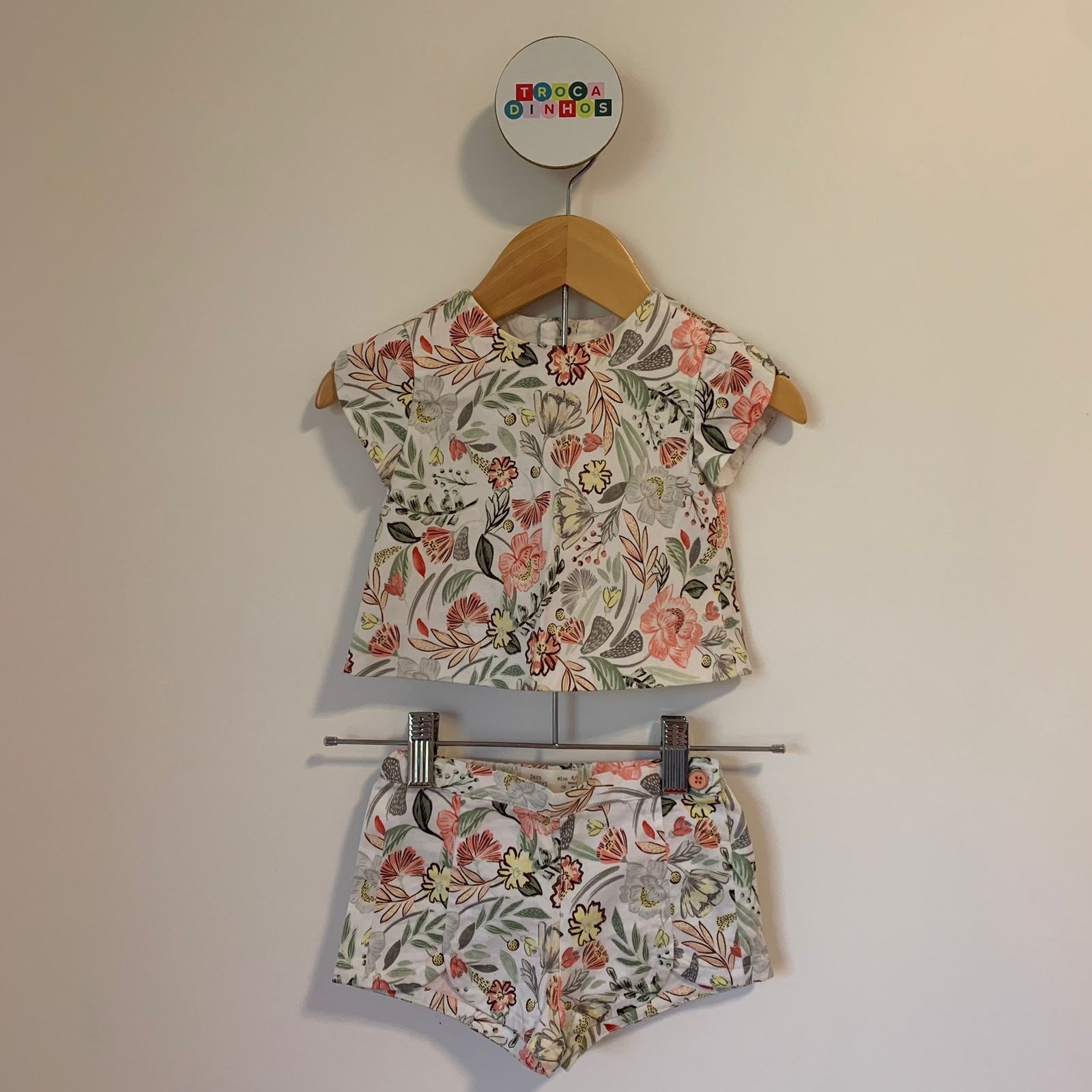 Conjunto floral Zara 