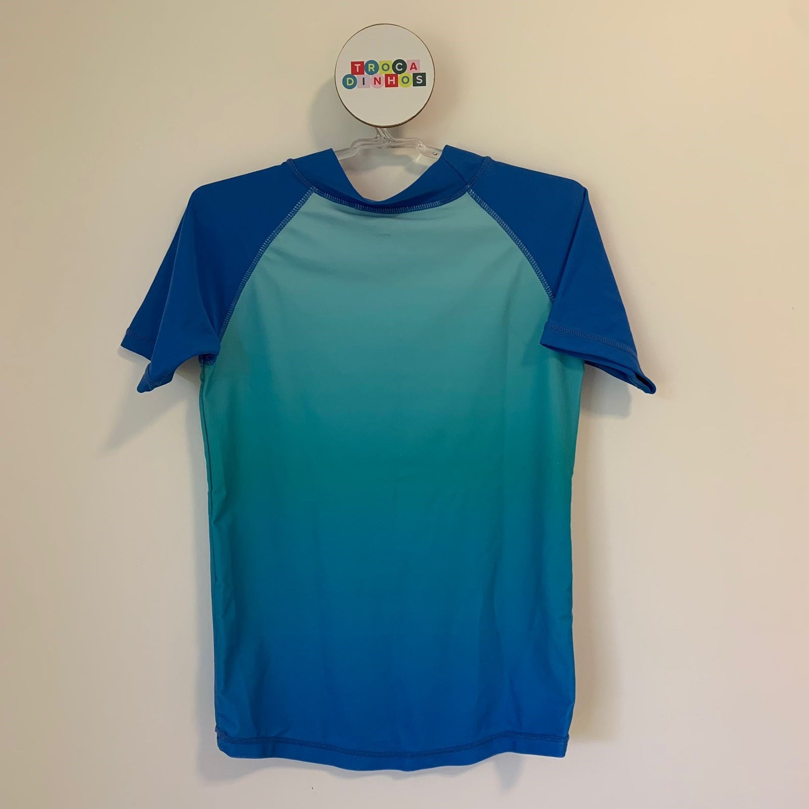 Blusa UV+ manga curta