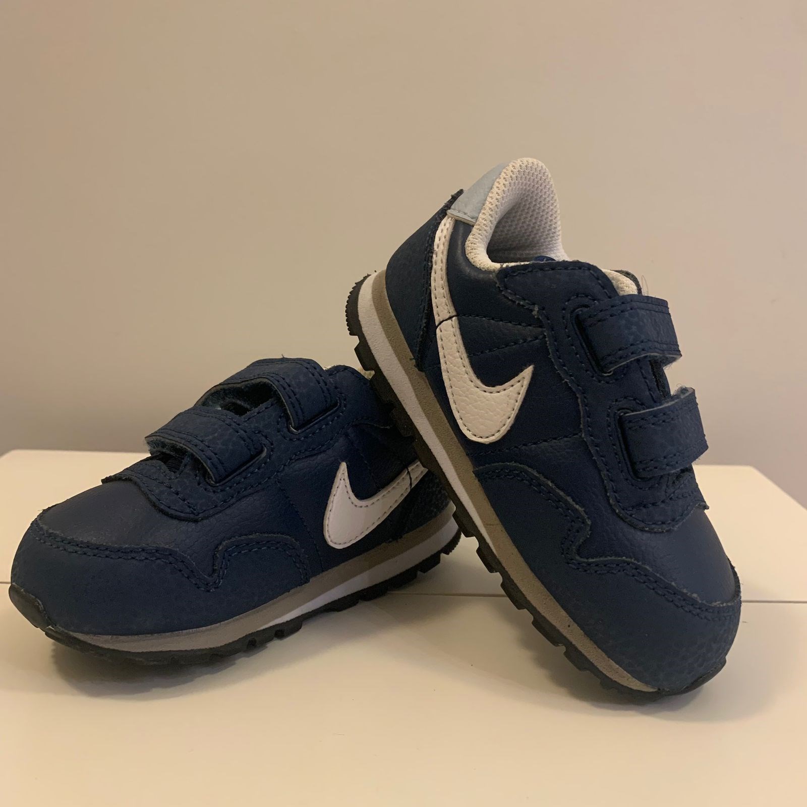 Tênis Nike azul marinho