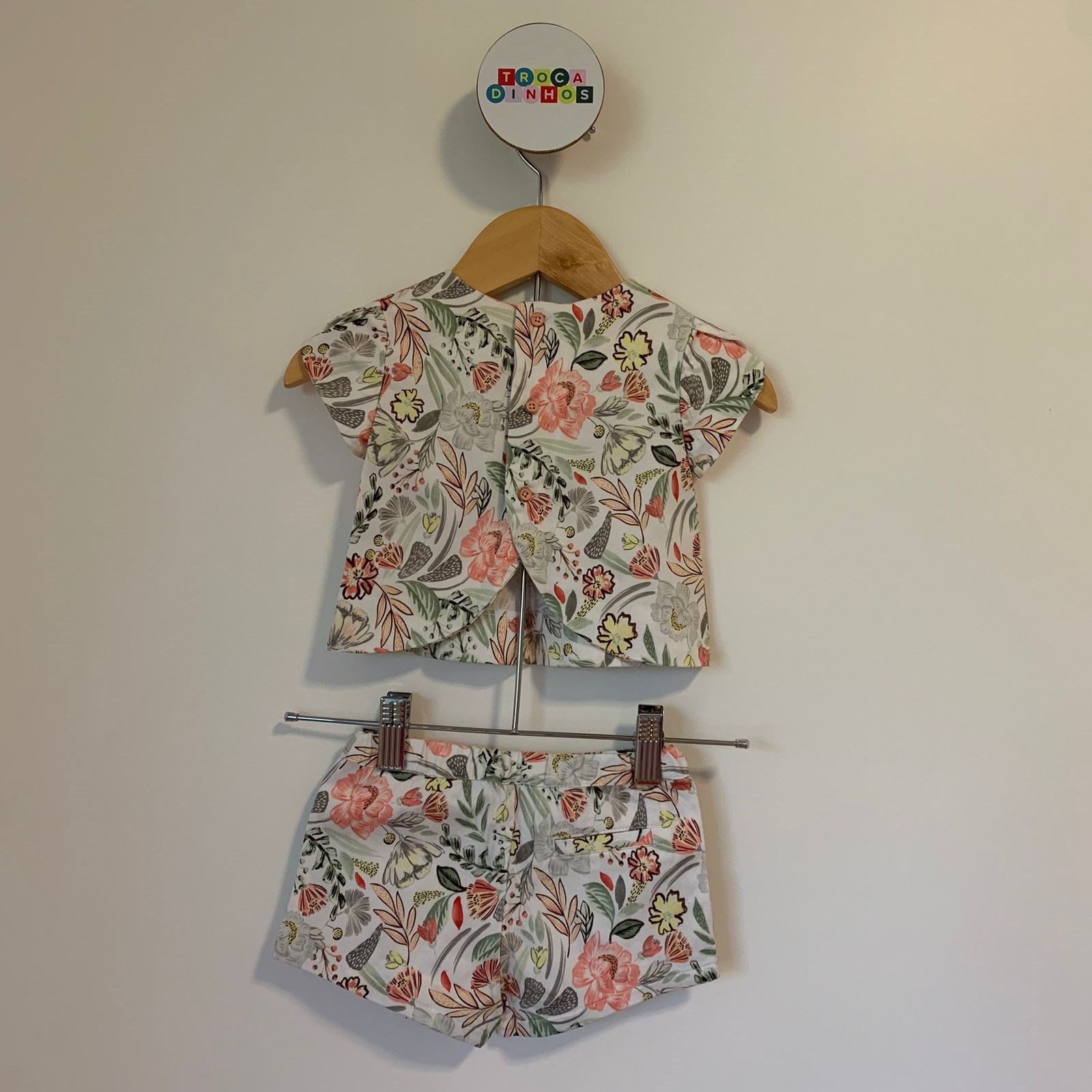 Conjunto floral Zara 