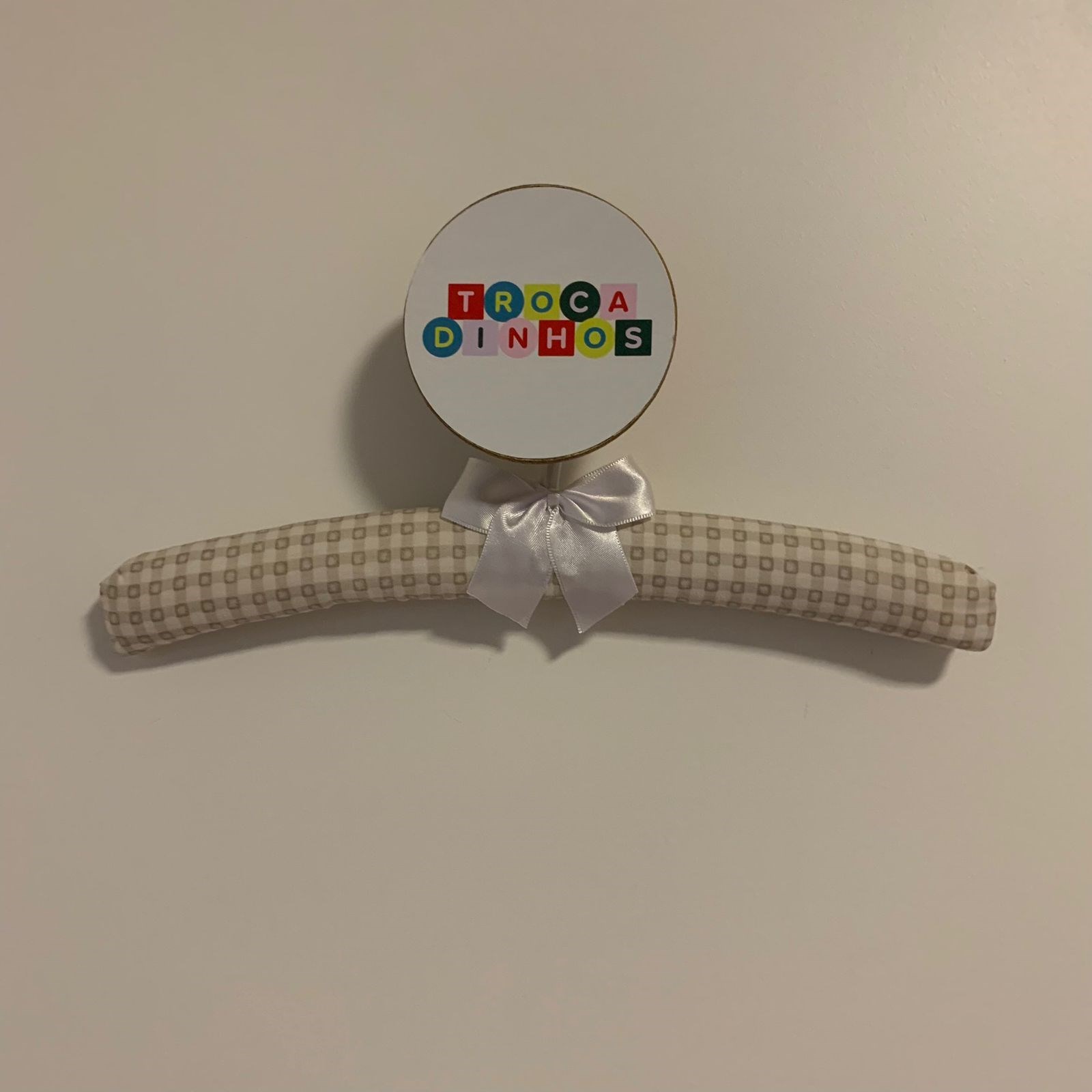 Conjunto de cabides neutro