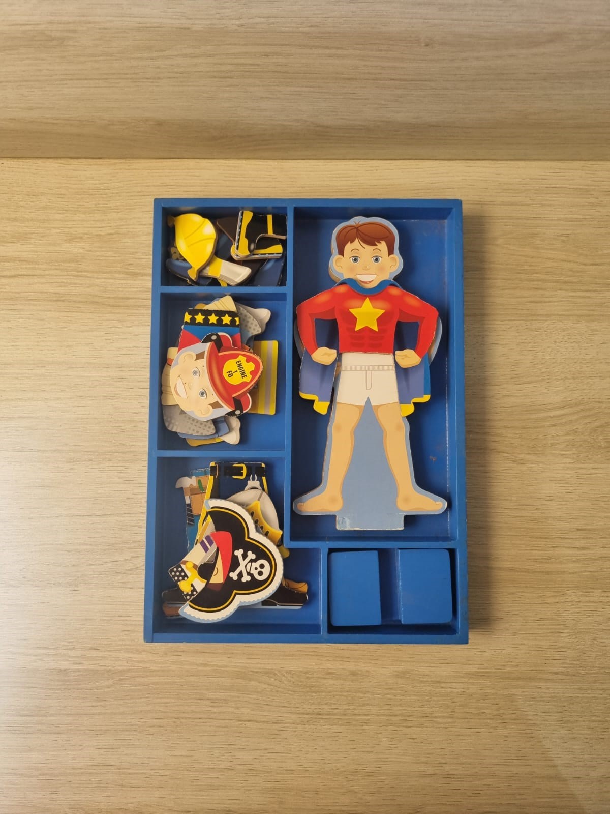 Brinquedo magnético de fantasias  - Melissa & Doug