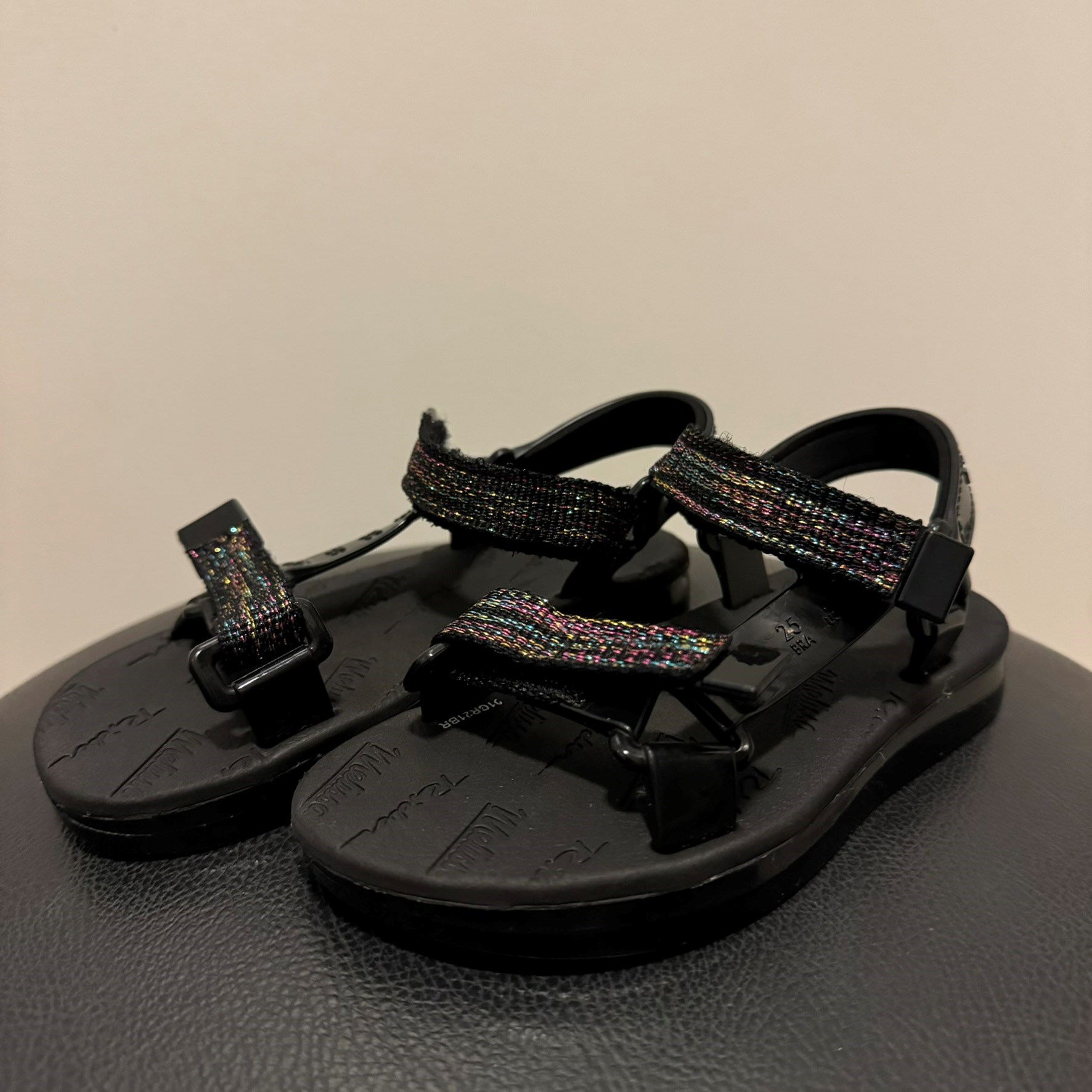 Sandália Melissa preta collab Rider