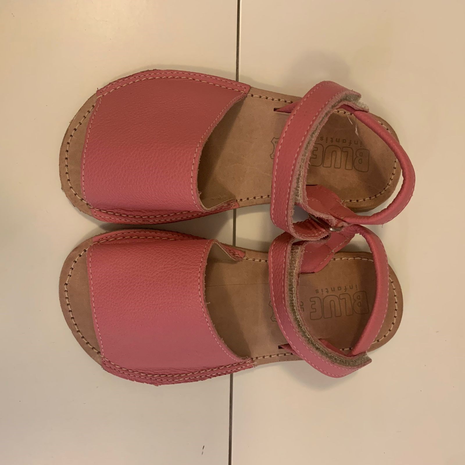 Sandália de couro legítimo cor de rosa - PRODUTO NOVO