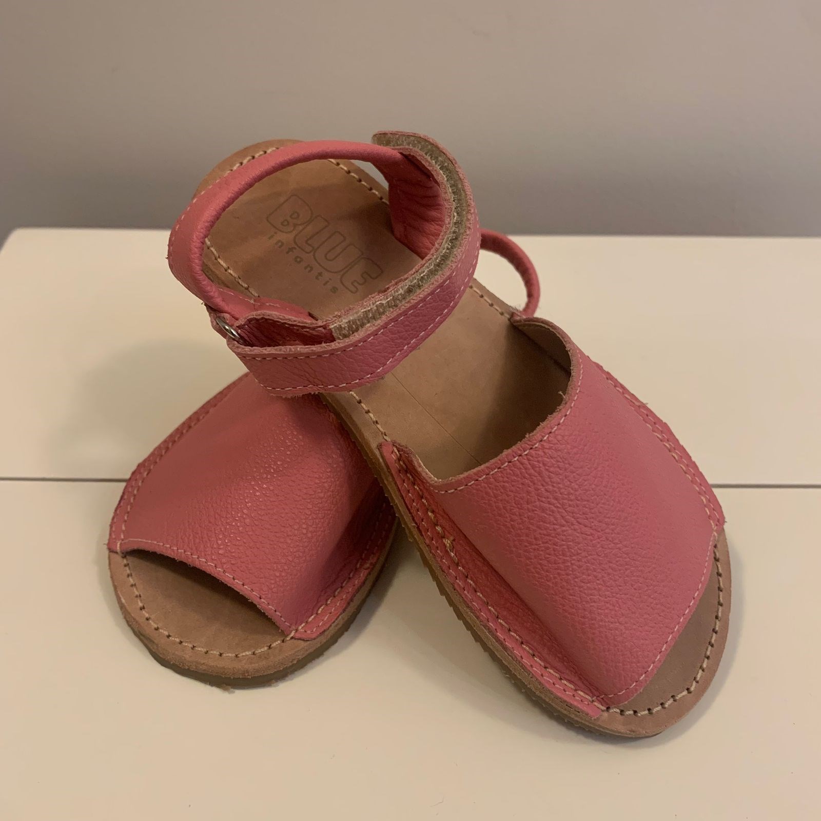 Sandália de couro legítimo cor de rosa - PRODUTO NOVO