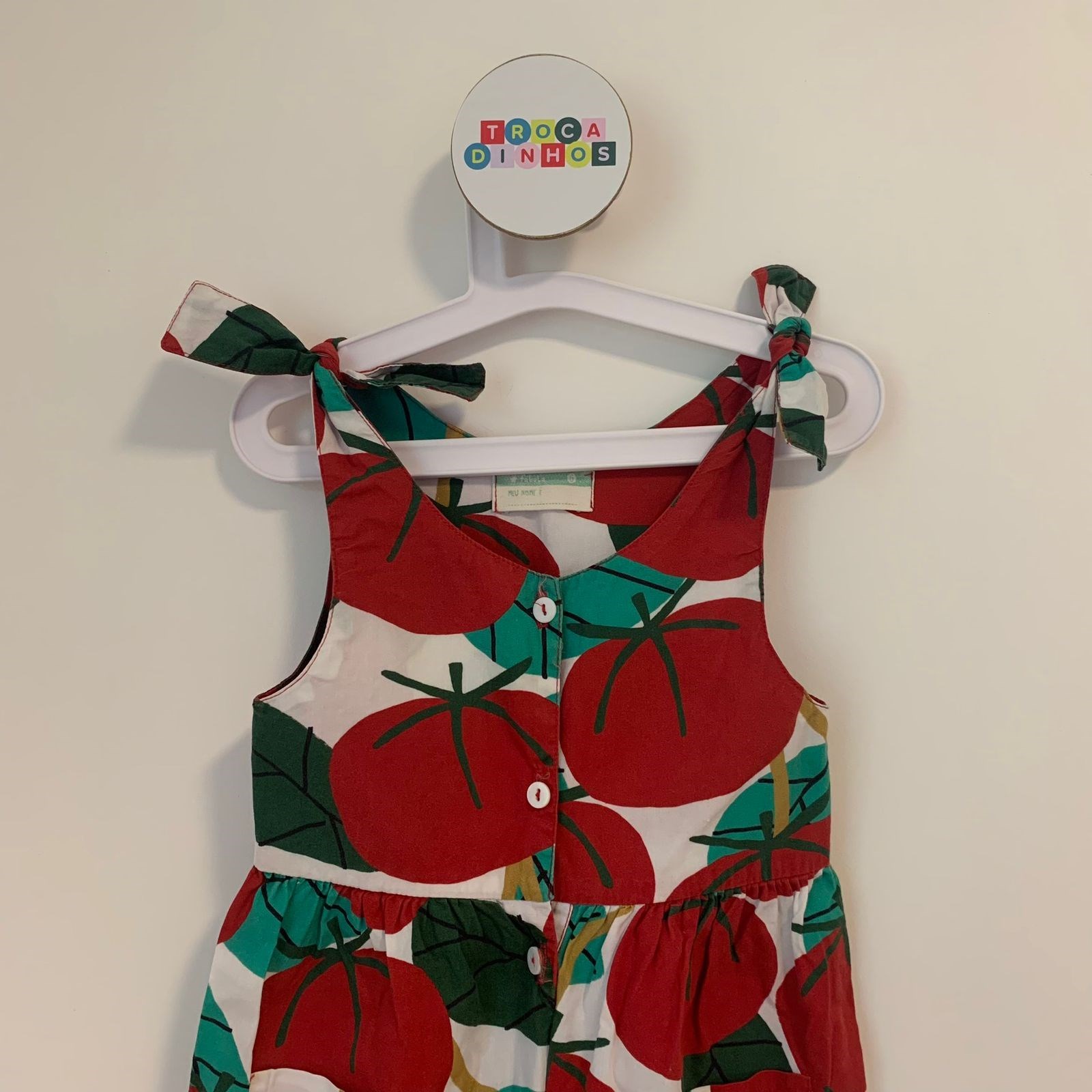 Macacão tomates - Fábula