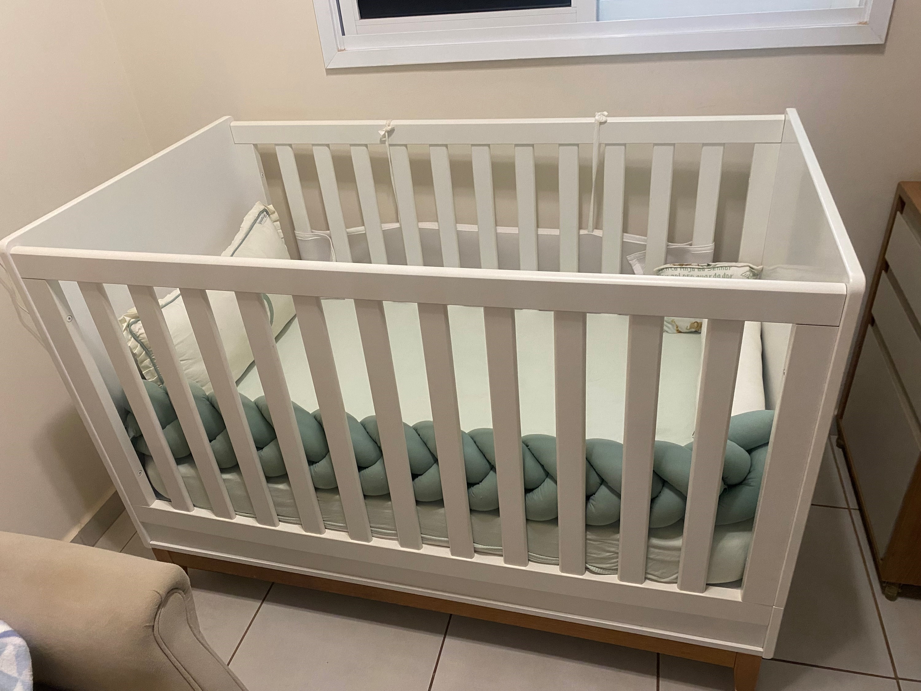 Berço + colchão 