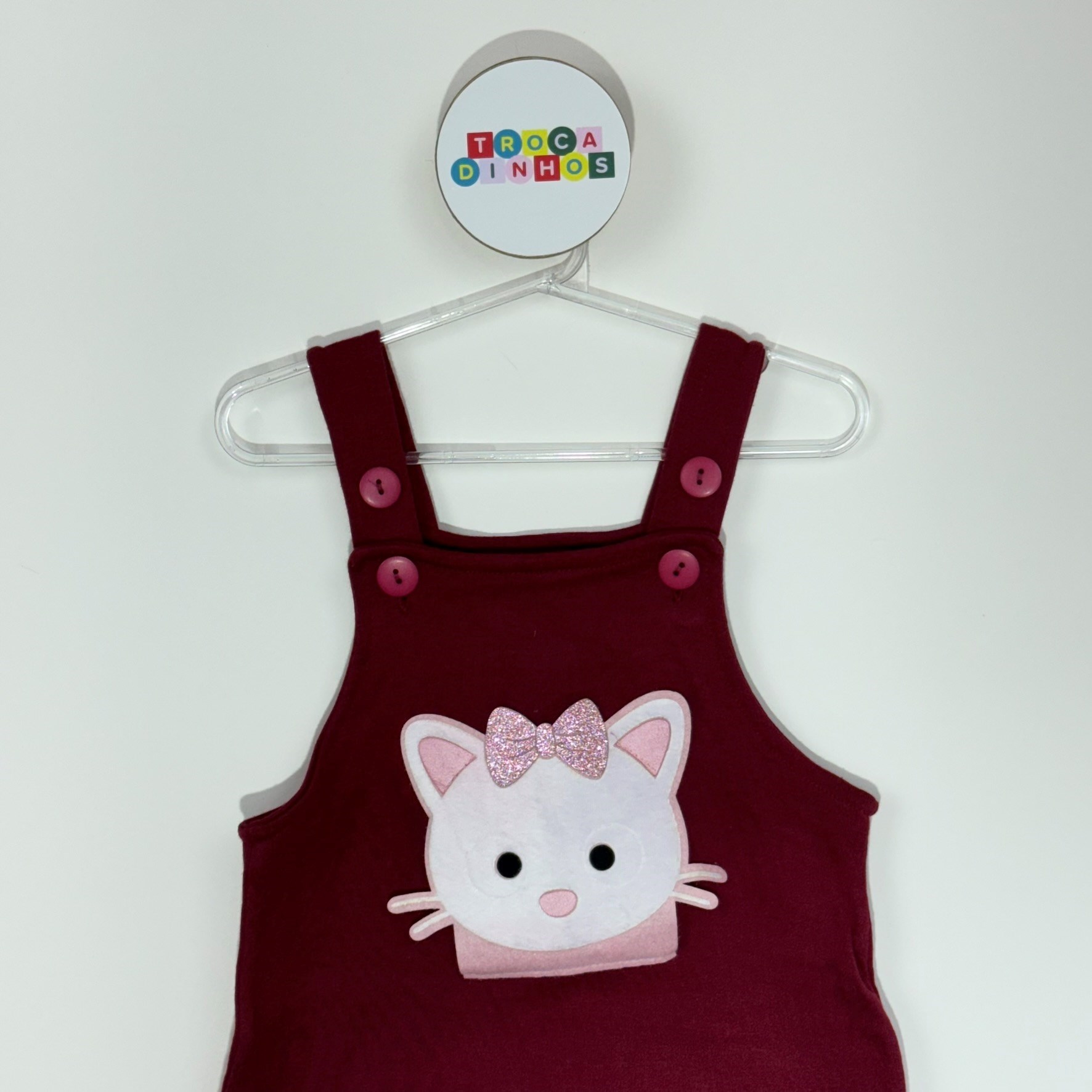 Jardineira vinho gatinha