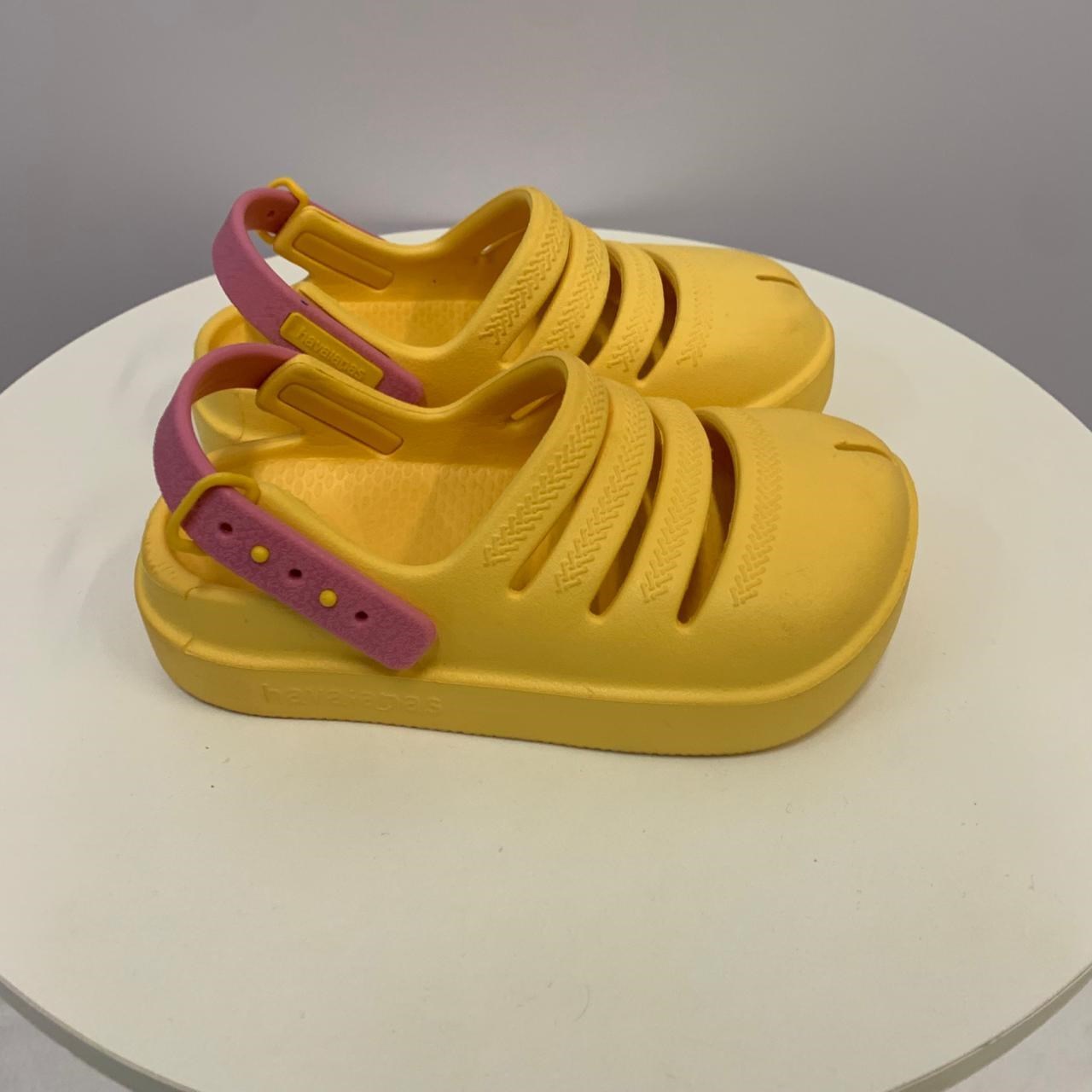 Clog Havaianas Baby - Amarelo com Presilha Rosa