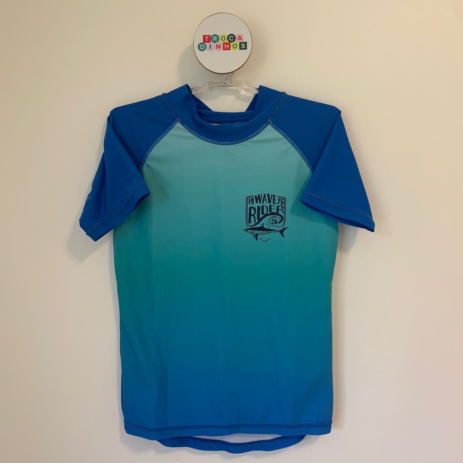 Blusa UV+ manga curta