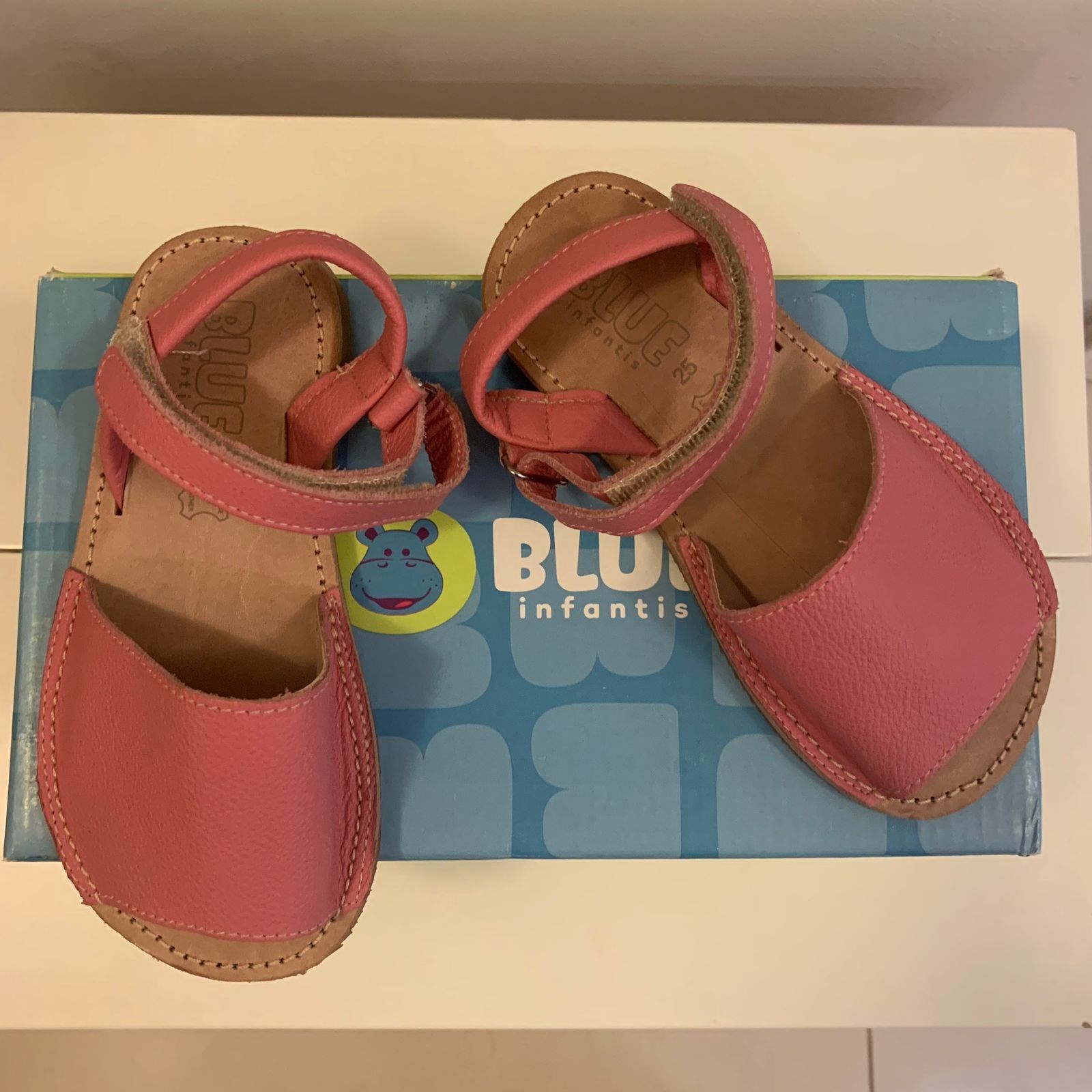 Sandália de couro legítimo cor de rosa - PRODUTO NOVO